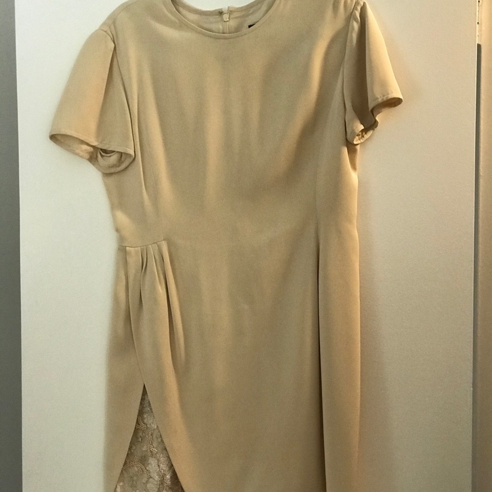 Dress with sequencing